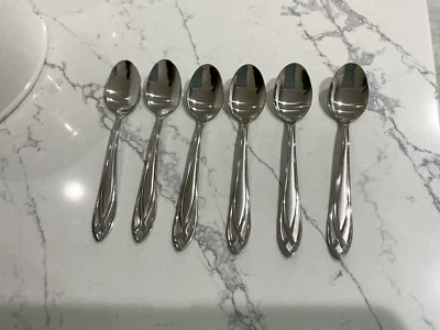 4 Teaspoons Hampton Silversmiths LACE FROSTED China  6 3/4" - Image 1 of 4