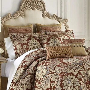 Croscill Arden Queen Comforter Set : 4 Pc : Comforter : Skirt & 2 Pillow Shams - Picture 1 of 4