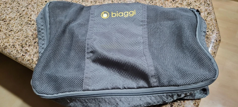 Biaggi Zipsak 631105 1 Medium Packing Zip Cube Gray 14" Tall X 9"Wide 4.5" Deep  - Image 1 of 4