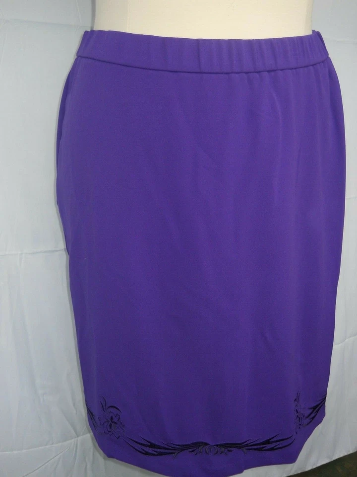 Falda midi floral bordada púrpura Catherines tallas grandes 0X,1X,2X,3X,4X (B15) Foto 1 de 4