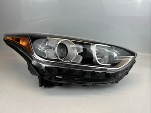 Kia Forte 2019-2021 halógeno con LED faro derecho pasajero OEM L056 - Imagen 1 de 12