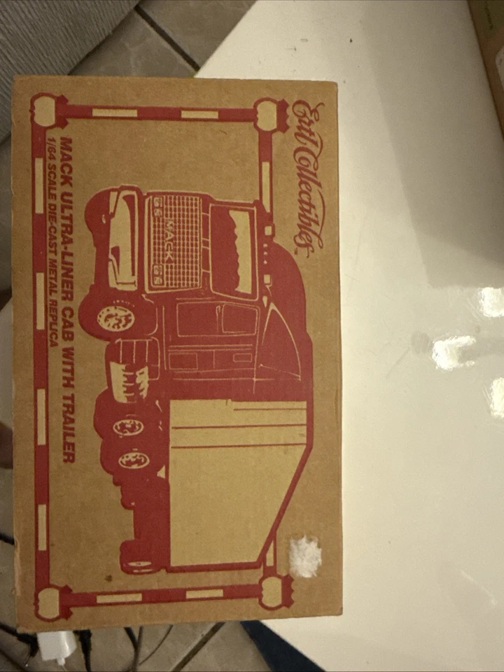 Ertl Collectibles Mack cabina ultra forro con remolque escala 1/64 metal fundido a presión Foto 1 de 3