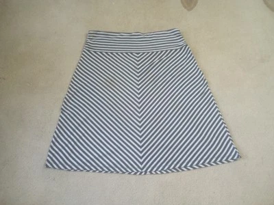 Saia listrada Chevron preta branca FADED GLORY tamanho G/G (12-14) - Imagem 1 de 4