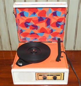 SEARS VINTAGE RECORD PLAYER Solid State 33 45 78 Speed WORKS Turntable Suitcase - Picture 1 of 19