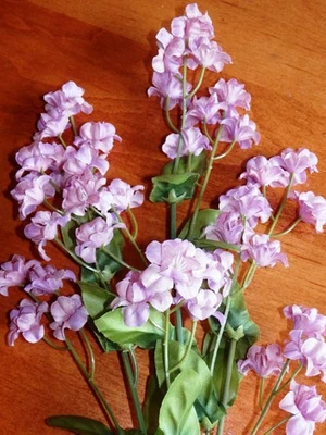 11 in. LAVANDA Púrpura Claro Suave Seda Aliento Bebé FLOR Planta, Base Piedra, G Foto 1 de 4