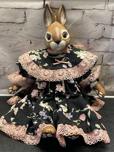 BAMBOLA CONIGLIETTO PORCELLANA CERAMICA VINTAGE GARRY SHARPE DESIGN FIRMATA - Foto 1 di 18