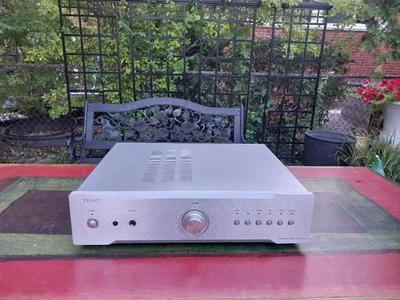 Amplificador integrado Teac AI 1000 Foto 1 de 4