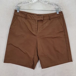 Pantalones cortos para mujer New York Company, talla 10, marrones, elásticos, de altura media, clásicos chinos - Imagen 1 de 15