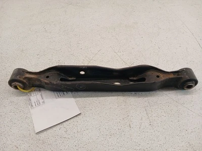 Brazo de arrastre inferior trasero Nissan Juke 11-17 AWD OEM 551101KD0A Foto 1 de 4