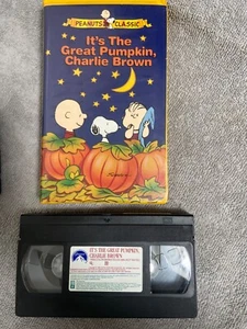 IT'S THE GREAT PUMPKIN CHARLIE BROWN - VHS - Picture 1 of 4