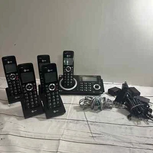 AT&T CL83519 5-Handset Phone System With Answering Machine & Smart Call Block - Zdjęcie 1 z 6