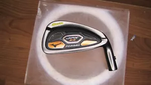 Cabezal de golf Mizuno JPX EZ 6 hierro forjado diestro cabeza "sin eje" solo letras amarillas - Imagen 1 de 4