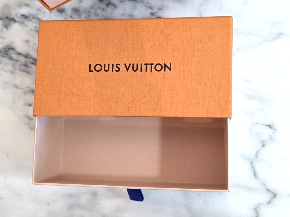 Подлинные оранжевые солнцезащитные очки Louis Vuitton пустая подарочная коробка — 7 дюймов x 3,5 дюйма x 2,75 дюйма - Изображение 1 из 3