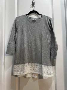 J Jill Gray White Eyelet Hem 3/4 Sleeve Blouse Medium armpit to armpit 21” tunic - Picture 1 of 6