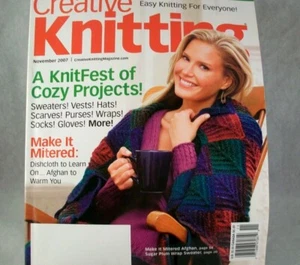 Creative Knitting Magazine 26 Holiday Hits KnitFest of Cozy Projects Nov 2007 - Picture 1 of 7