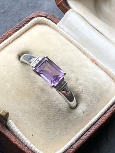 Vintage 9ct White Gold Amethyst And Diamond Pretty Ring Band - Picture 1 of 4