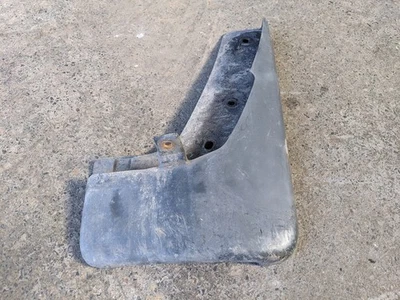 NISSAN X-TRAIL T31 2008 RIGHT REAR MUD FLAP SPLASH GUARD - Image 1 of 2