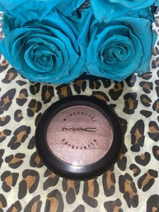 MAC Mineralize Skinfinish BLONDE Authentic Limited Edition RARE - Picture 1 of 5