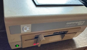 Single Drive Floppy Disk 1541 , getestet, funktioniert nicht #08 25 - Afbeelding 1 van 9