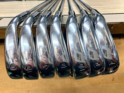 Callaway PARADYM Lefty Iron set 5-9,P,A / NSPRO Zeros 7 R - Image 1 of 4