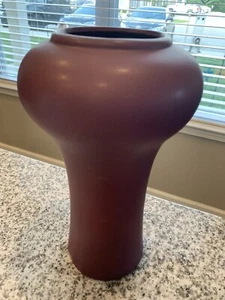 Bortner und Bortner Terrakotta Kunst und Handwerk Keramik matt Maulbeere 11" Vase - Bild 1 von 3