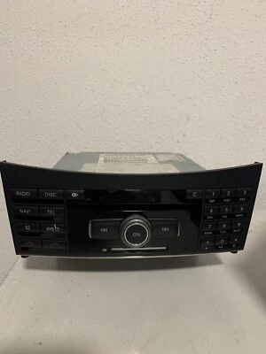 Mercedes A212 820 09 89  DVD-WECHSLER Navigation Head Unit High ECE Changer - Bild 1 von 4