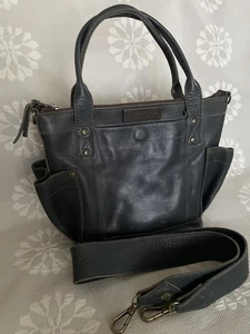 Nena & Co Leder Handtasche Tasche mit Riemen klein - Bild 1 von 10