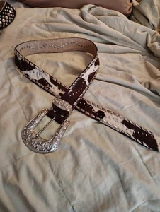 WOMEN'S WESTERN  CRYSTAL  RHINESTONE Genuine FUR LEATHER BELT - Size Small - Picture 1 of 4