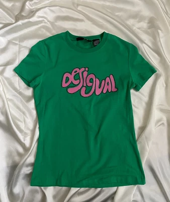 Camiseta Desigual Verde y Rosa Logo Estrás Talla Pequeña y2k Foto 1 de 4