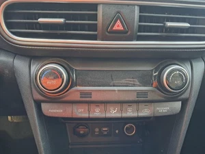 2021 Hyundai KONA Used AC Climate Control Unit Genuine OEM 655-12332 - Picture 1 of 12