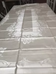 Vtg Table Cloth 90x 60 Plus 4 Napkins Set Exquisite Damask Cream Regal Rose NWOT - Picture 1 of 12