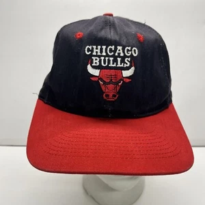 Chicago Bulls Gorra Ajustable Snapback Para Hombre Negro Rojo Logo 7 NBA Baloncesto - Imagen 1 de 14