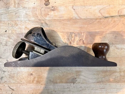 Early Stanley 220 Block Plane w/Union New Britain Ct. Blade and Rosewood Knob - Image 1 of 4
