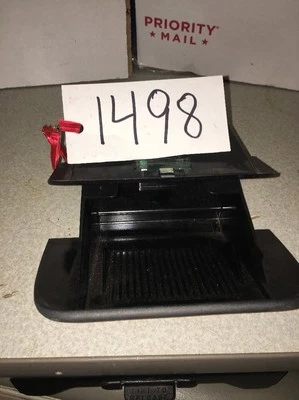 Conjunto de cenicero 98-04 VOLVO C70 / 98-00 VOLVO S70 V70 -- 9158408 Foto 1 de 4