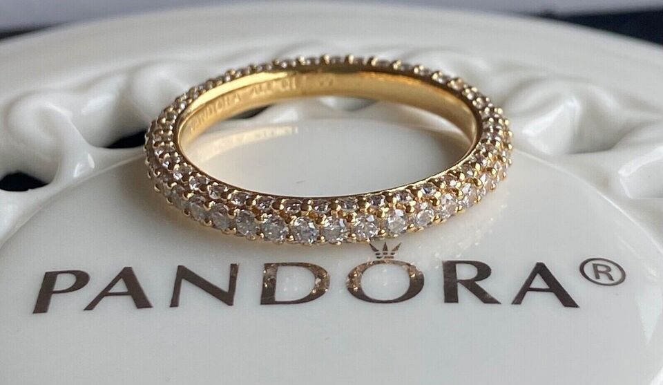 Pandora Timeless Pavé Single-row Ring