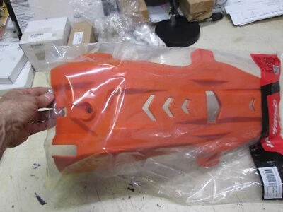 PLACA DE DESLIZAMIENTO MOTOR POLISPORT CON PROTECCIÓN DE ACOPLAMIENTO - KTM 250SX SX 250 2017-2018 / NARANJA Foto 1 de 4