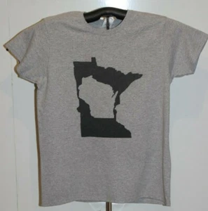 Wisconsin in Minnosota T-Shirt Ladies Medium Gray - Picture 1 of 4