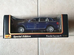 Original verpackt !! Maisto Special Edition Porsche Cayenne S  1:18 blau  31635  - Bild 1 von 6