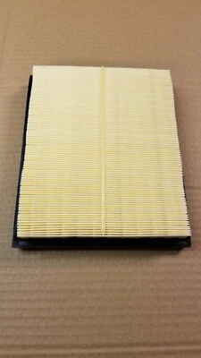 Filtro de aire 6114 para 2012, 2013, 2014, 2015, 2016, 2017, 2018 Toyota Prius V 1,8 L Foto 1 de 3