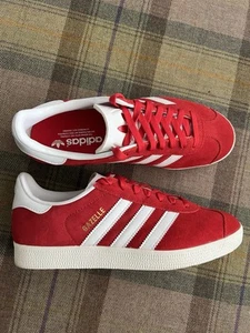 Adidas Gazelle Trainers, Red Colour, Suede, Size 7 - Picture 1 of 5