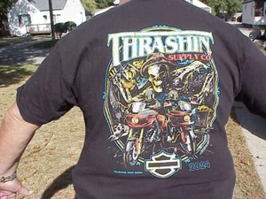 THRASHIN SUPPLY / HARLEY DAVIDSON - DEADWOOD 2024 T SHIRT MENS SIZE XXL NEW IP - Picture 1 of 6