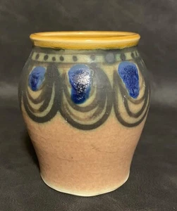 Elizabeth Louden Shell Pattern Vase ~ Nice! - Picture 1 of 5
