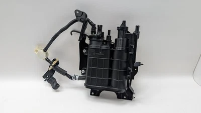 Bote de vapor de combustible Evap PEES-13-962 OEM Mazda MX-5 Miata Foto 1 de 4