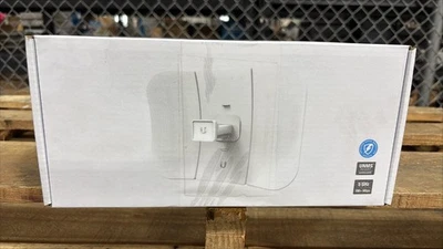 Ubiquiti Networks LBE-M5-23-US LiteBeam M5 with InnerFeed Technology - Image 1 of 3