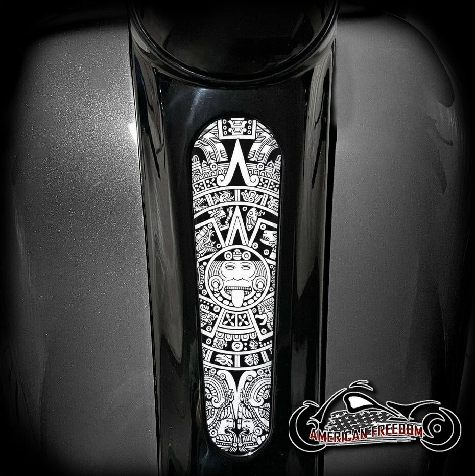 INSERTO DE TABLERO HARLEY DAVIDSON 8 PULGADAS STREET GLIDE & ROAD GLIDE - AZTEC Foto 1 de 1