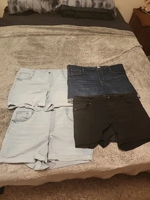 Lote de 4 shorts femininos Time and True – Tamanho XL, cores sortidas - Imagem 1 de 4