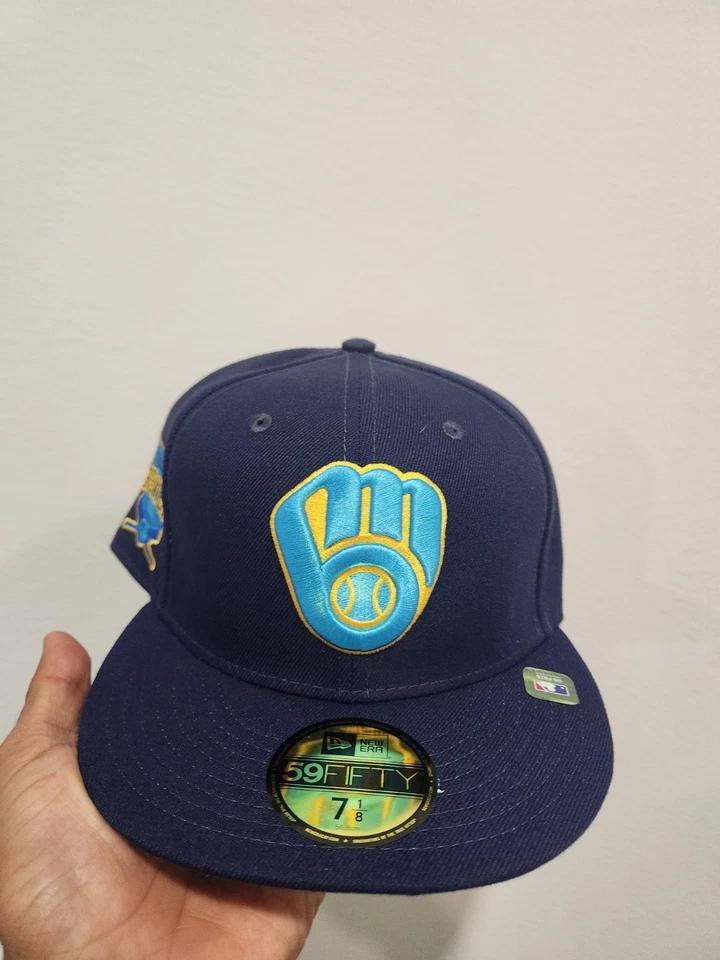 Sombrero ajustado New Era 59Fifty Milwaukee Brewers Día del Padre azul/dorado talla 7 1/8 Foto 1 de 4