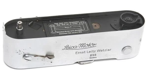 Leica-Motor Mooly cromato per fotocamera Leica III DIFETTOSO - Foto 1 di 7