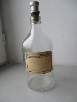 Flacon ancien de la Pharmacie de la Garde Républicaine - Photo 1/2