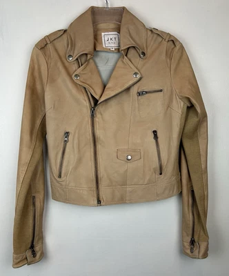 Chaqueta de cuero para motocicleta JKT NYC talla pequeña beige silenciosa cápsula de lujo mínima Foto 1 de 4